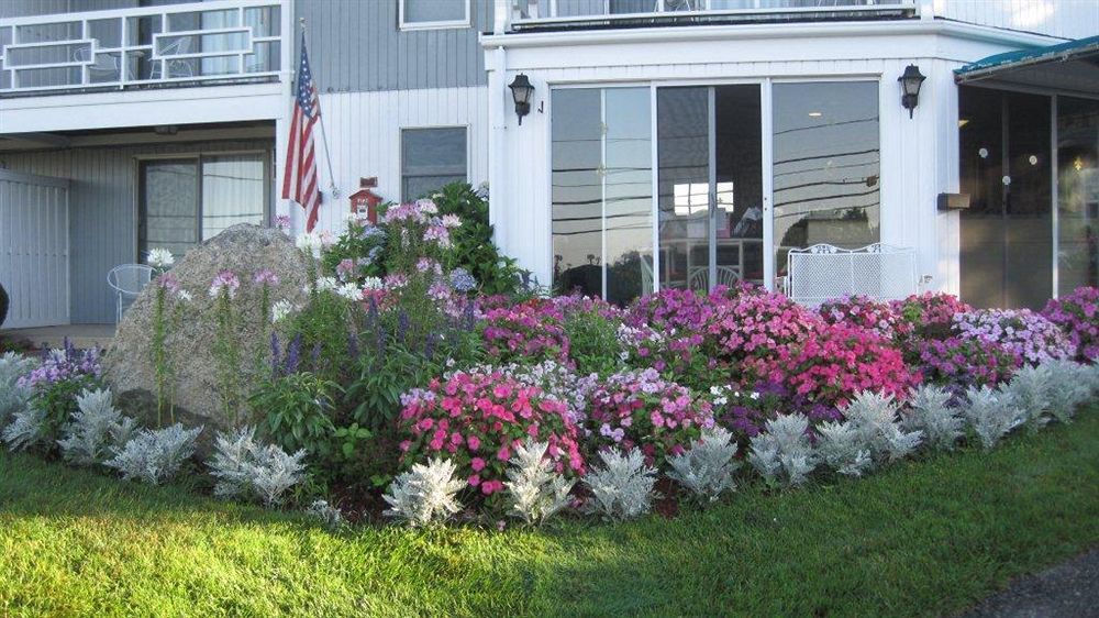 Sands Of Time Motor Inn & Harbor House Woods Hole Exterior foto